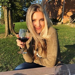 Meet your Posher, Brittaney